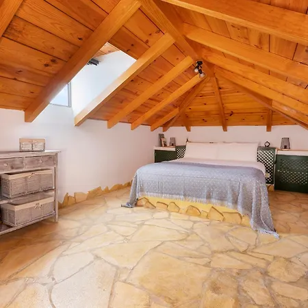 Дом отдыха Mountain Getaway For Hikers 1