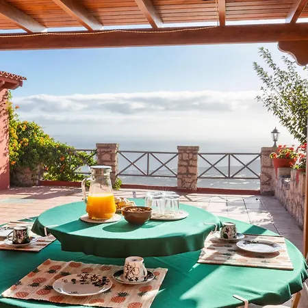 Сasa de vacaciones Mountain Getaway For Hikers 1 Arafo