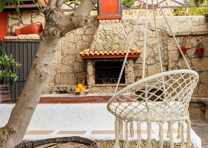 Σπίτι διακοπών Mountain Getaway For Hikers 1 *