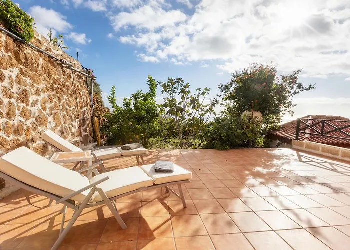 Mountain Getaway For Hikers 1