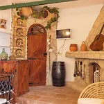 Mountain Getaway For Hikers 1