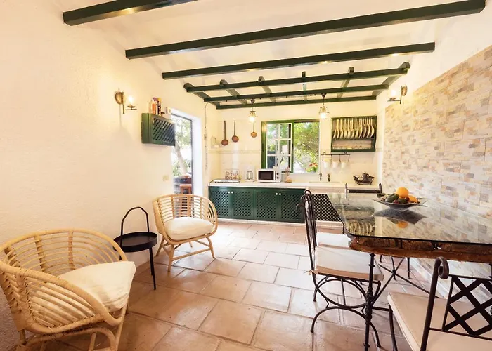 Mountain Getaway For Hikers 1